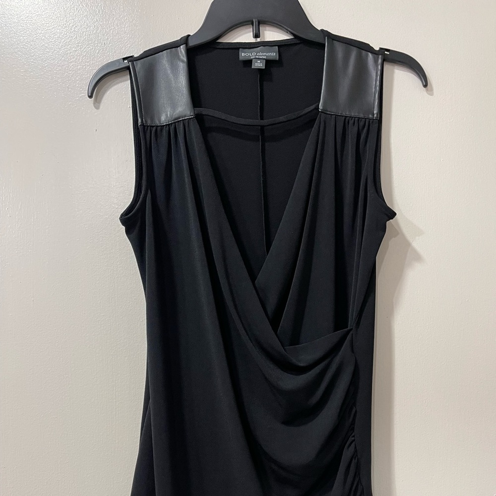 Woman blouse completely new without tags